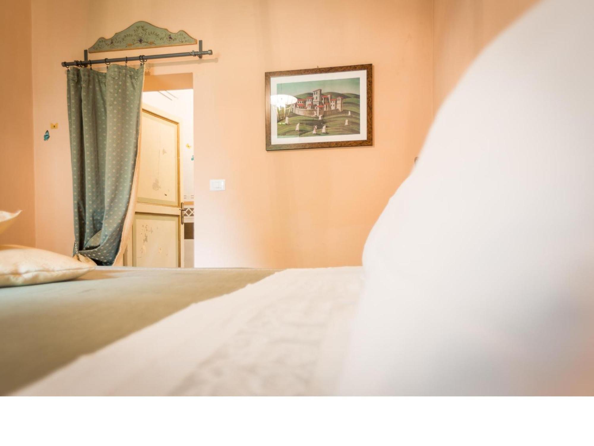 Casa Fiorita Bed & Breakfast Sant'Enea Phòng bức ảnh